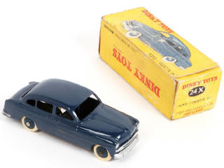 Lot 365 - DINKY TOYS (FRANCE) (4)