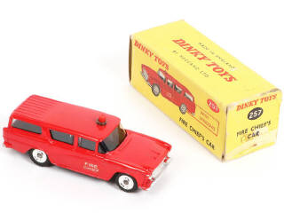 Lot 336 - DINKY TOYS (GB) (4)