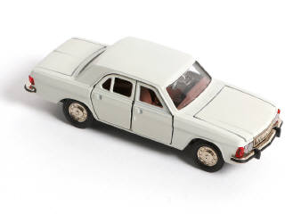 Lot 82 - NOVOEXPORT (URSS) (1)