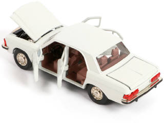 Lot 82 - NOVOEXPORT (URSS) (1)