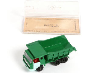 Lot 246 - MAJORETTE (FRANCE) (1)