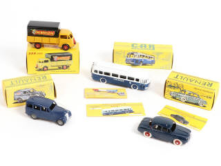 Lot 44 - DIVERS (4)