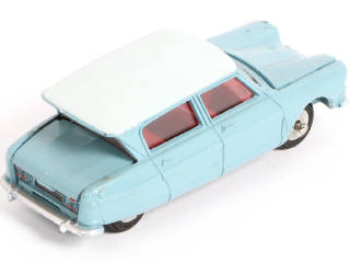 Lot 347 - DINKY TOYS (FRANCE) (1)