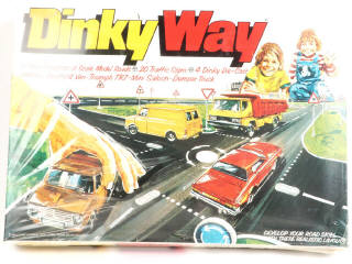 Lot 312 - DINKY TOYS (GB) (1)