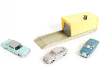 Lot 364 - DINKY TOYS (FRANCE) (4)