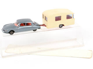 Lot 195 - MAJORETTE (FRANCE) (2)