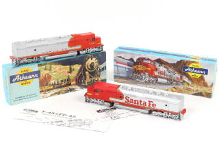 Lot 24 - ATHEARN 'HO' (USA) (2)