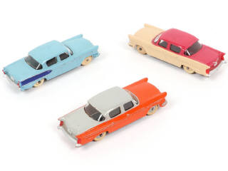 Lot 262 - DINKY TOYS (GB) (3)