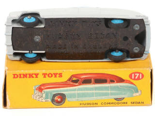 Lot 230 - DINKY TOYS (GB) (1)