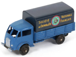 Lot 290 - DINKY TOYS (FRANCE) (1)