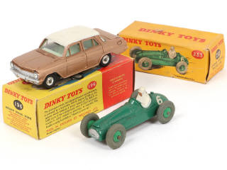 Lot 240 - DINKY TOYS (GB) (2)