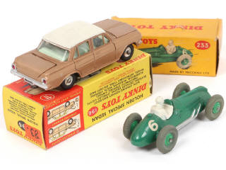 Lot 240 - DINKY TOYS (GB) (2)