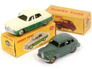 Lot 248 - DINKY TOYS (GB) (2)