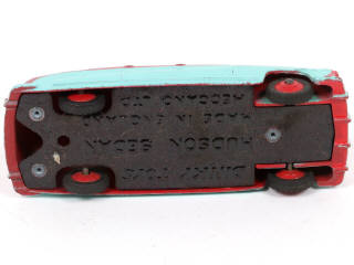 Lot 223 - DINKY TOYS (GB) (1)