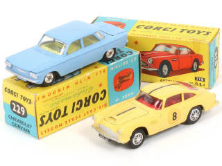 Lot 143 - CORGI TOYS (GB) (2)