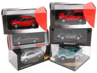 Lot 70 - DIVERS (6)