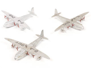 Lot 278 - DINKY TOYS (GB) (3)