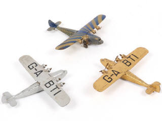 Lot 281 - DINKY TOYS (GB) (3)