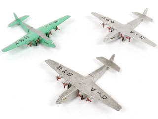 Lot 280 - DINKY TOYS (GB) (3)
