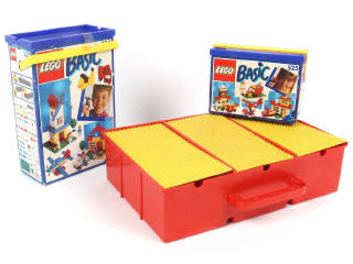 Lot 183 - LEGO (DANEMARK) (13)