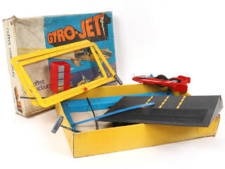Lot 53 - DIVERS (2)