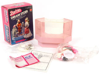 Lot 121 - MATTEL (USA) (3)