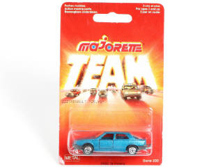 Lot 255 - MAJORETTE (FRANCE) (3)