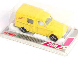 Lot 239 - MAJORETTE (FRANCE) (3)