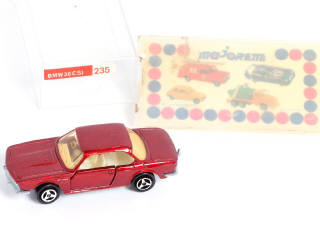 Lot 240 - MAJORETTE (FRANCE) (4)