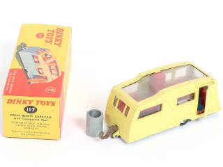 Lot 338 - DINKY TOYS (GB) (1)