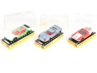 Lot 358 - DINKY TOYS (GB) (3)