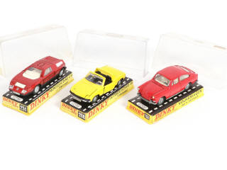 Lot 357 - DINKY TOYS (GB) (3)