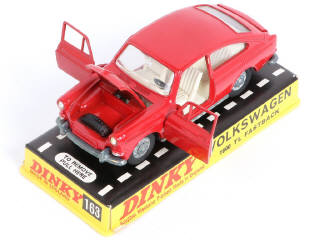 Lot 357 - DINKY TOYS (GB) (3)