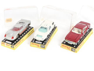 Lot 354 - DINKY TOYS (GB) (3)