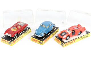 Lot 359 - DINKY TOYS (GB) (3)