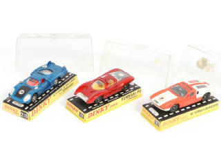 Lot 353 - DINKY TOYS (GB) (3)