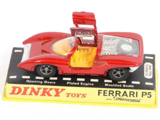 Lot 353 - DINKY TOYS (GB) (3)