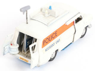 Lot 328 - DINKY TOYS (GB) (1)