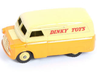 Lot 331 - DINKY TOYS (GB) (1)