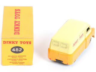 Lot 331 - DINKY TOYS (GB) (1)