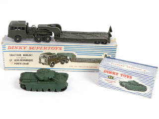 Lot 321 - DINKY TOYS (2)
