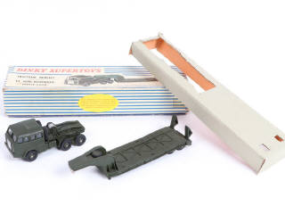 Lot 321 - DINKY TOYS (2)