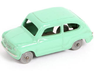 Lot 323 - DINKY TOYS (GB) (1)