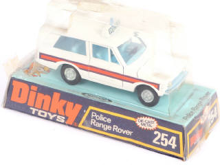 Lot 361 - DINKY TOYS (GB) (3)