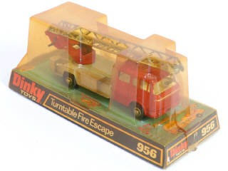 Lot 351 - DINKY TOYS (GB) (2)