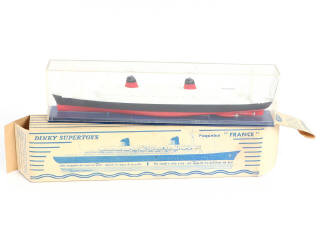 Lot 363 - DINKY TOYS (GB) (3)