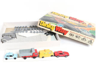 Lot 344 - DINKY TOYS (GB) (1)