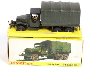 Lot 370 - DINKY TOYS (FRANCE) (1)