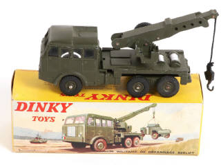 Lot 371 - DINKY TOYS (FRANCE) (1)