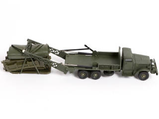 Lot 373 - DINKY TOYS (FRANCE) (1)